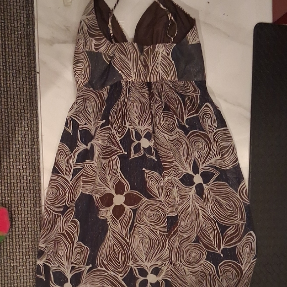 Trina Turk Black and Cream Floral Midi Dress - Picture 4 of 4